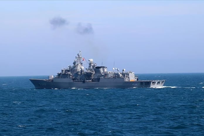 Türk Donanması Doğu Akdeniz'de 'İnsani Yardım Kalkanı' oluşturuyor