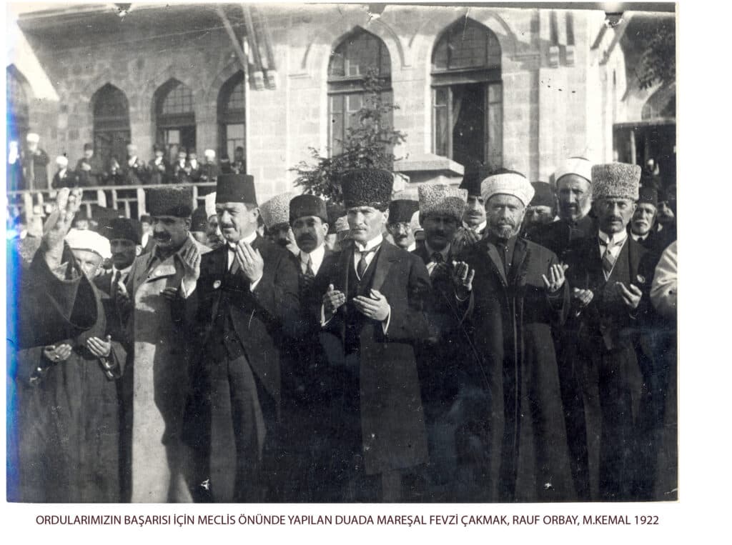 10 Kasım Atatürk fotoğrafları ve şiirleri