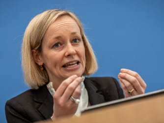 German Watchdog Slams Government's Transparency Cuts