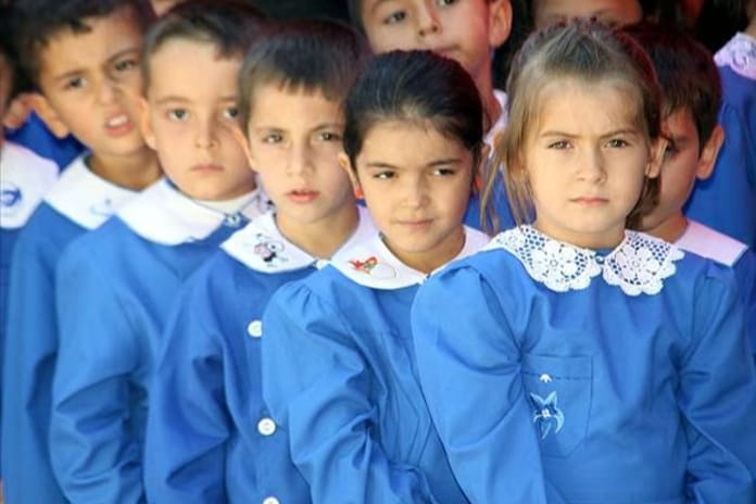 MEB Tekin okullarda yeniden üniforma döneminin başlayacağını duyurdu
