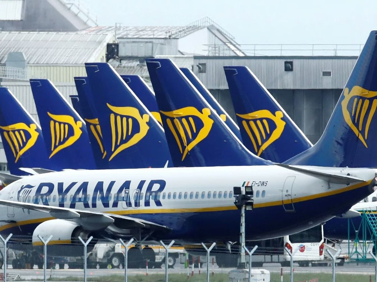 Ryanair artan maliyetler gerekçesiyle Berlin'deki üssünü kapatıyor