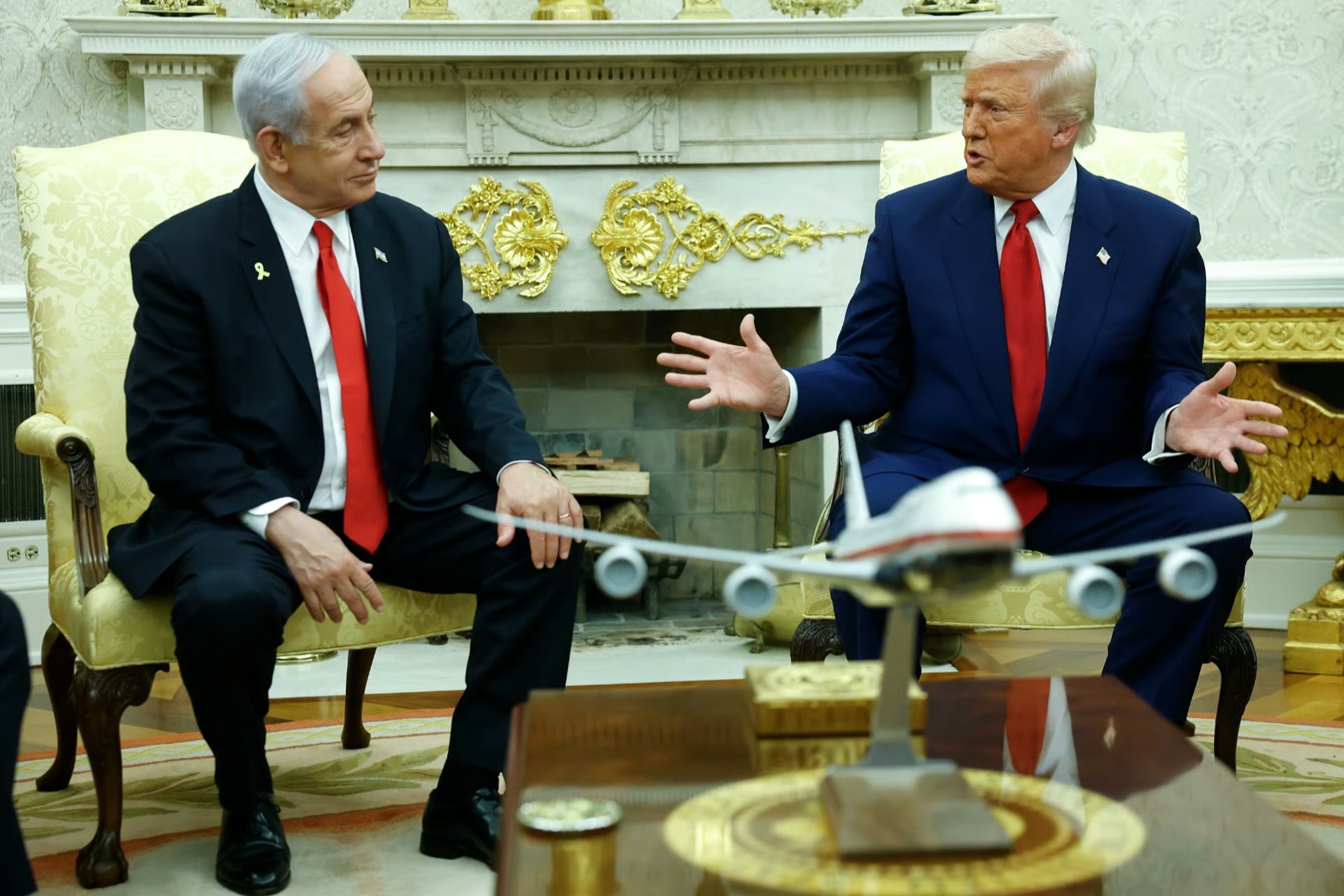 Trump duyurdu: İsrail'in Lübnan'ı bombalaması yasaklandı