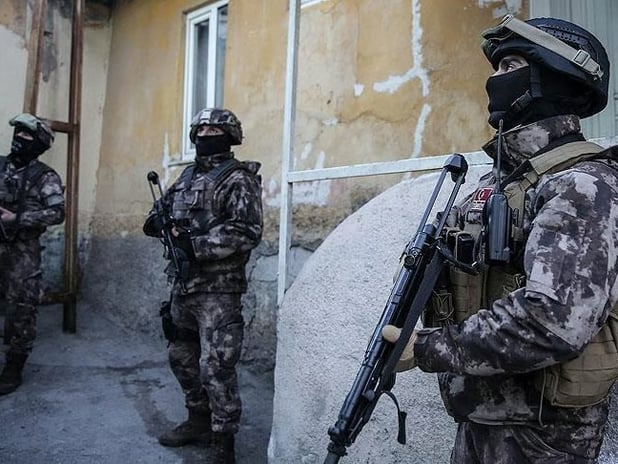 Kırklareli merkezli 4 ilde "Daltonlar" operasyonu: 18 gözaltıdan 4'ü tutuklandı