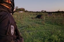 Arjantin’de tarlaya düşen silindir panik yarattı