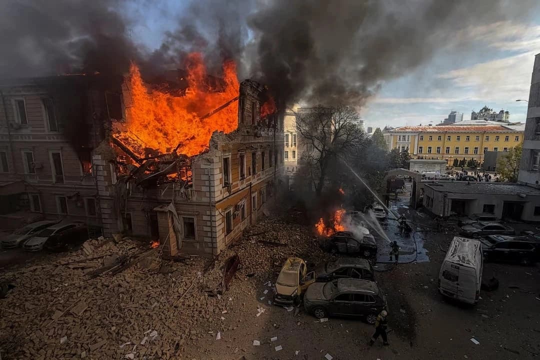 Rusya'dan Kiev'deki Ukrayna Bilimler Akademisi'ne İHA saldırısı
