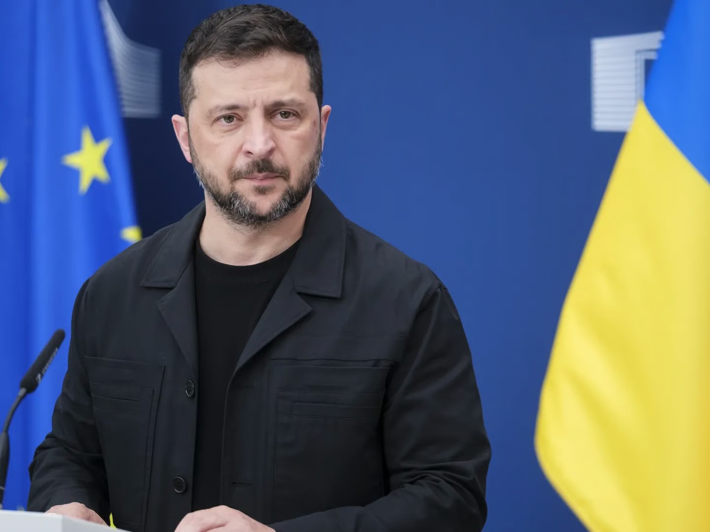 U.S. Ukraine Strategy, Puts Pressure on Zelensky