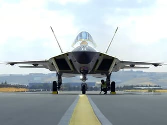 Türkiye’s KAAN P1 Fighter Jet Prototype Successfully Taxis
