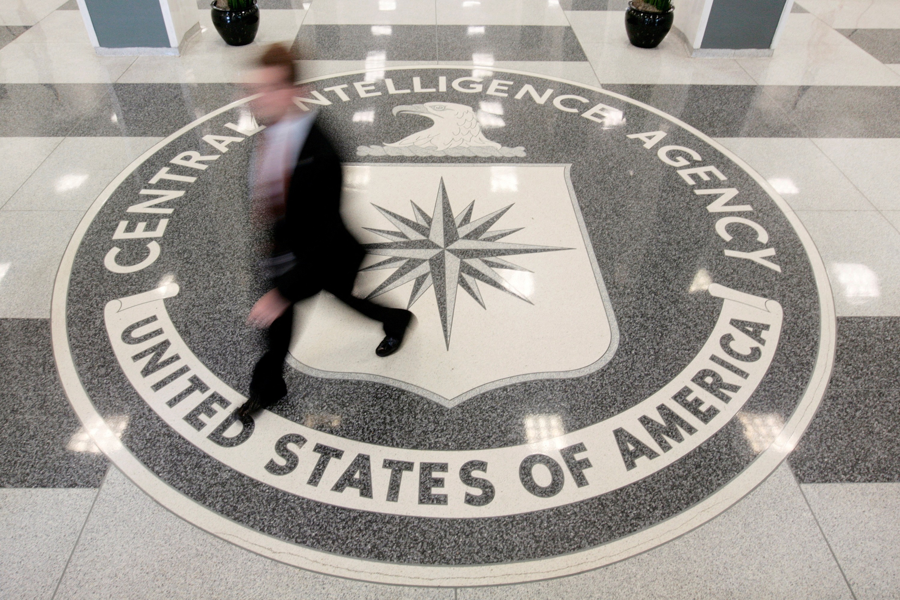 Watchdog Probes CIA Officer Found With $40M in Gold