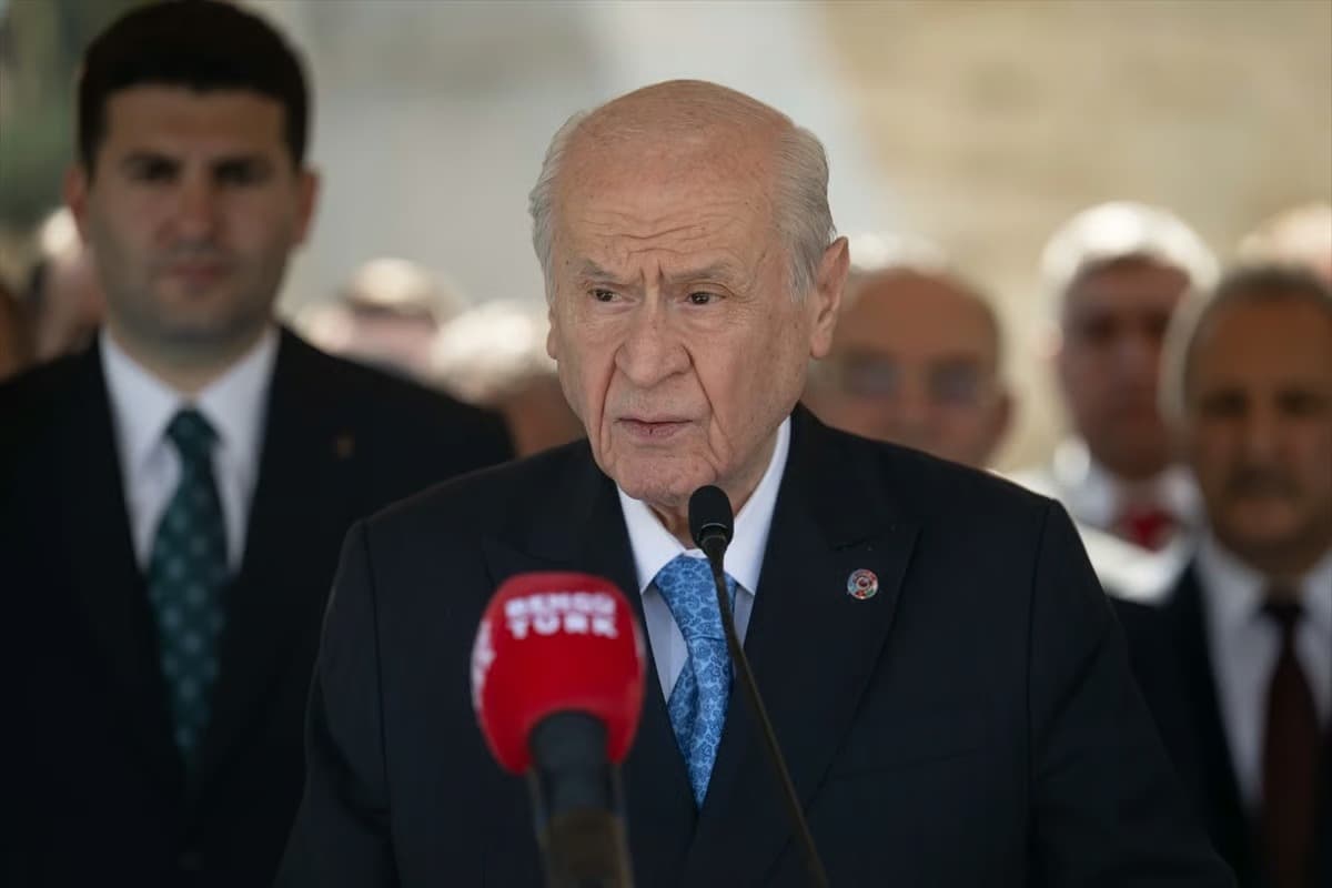 "Özgür Özel liderliğinde yeni parti senaryoları gündemde"