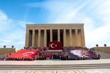 Bugün resmi tatil mi? 10 Kasım resmi tatil mi, yarım gün mü?