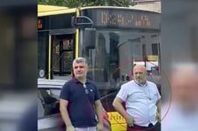 Bursalı otobüs şoförü günün kahramanı oldu: Sınava geç kalan öğrenciler için görevlileri böyle ikna etti