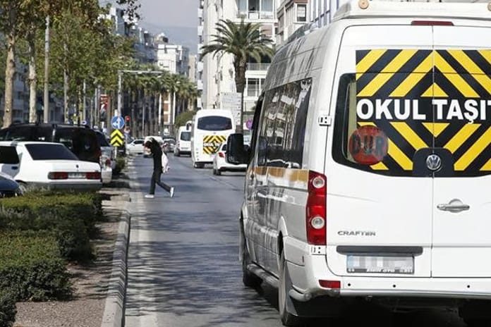 İstanbul'da servis ücretleri tartışması: Veliler ve firmalar arasındaki fiyat farkı gündemde