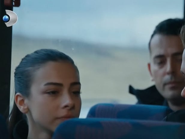 Arka Sokaklar 726 bölüm full izle | Kanal D ile Arka Sokaklar son bölüm izle | Şule minibüsten kurtuldu mu?