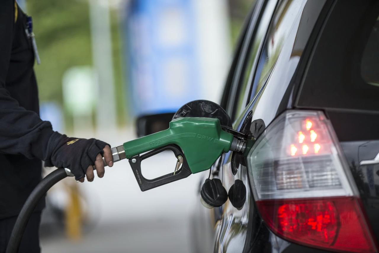 Benzin-motorin fiyatları ne kadar-litresi kaç TL? 19 Ağustos akaryakıt fiyatları