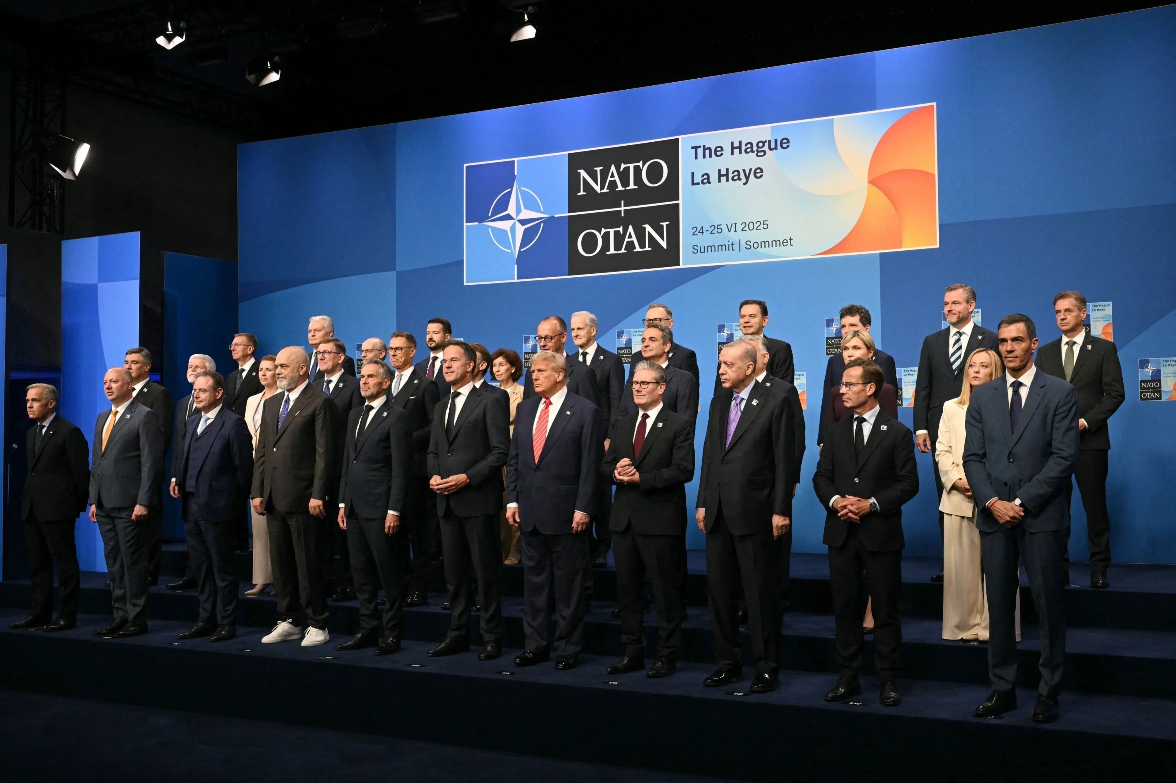 NATO liderleri, 2035'e kadar GSYH'nin yüzde 5'ini savunmaya harcama hedefinde anlaştı