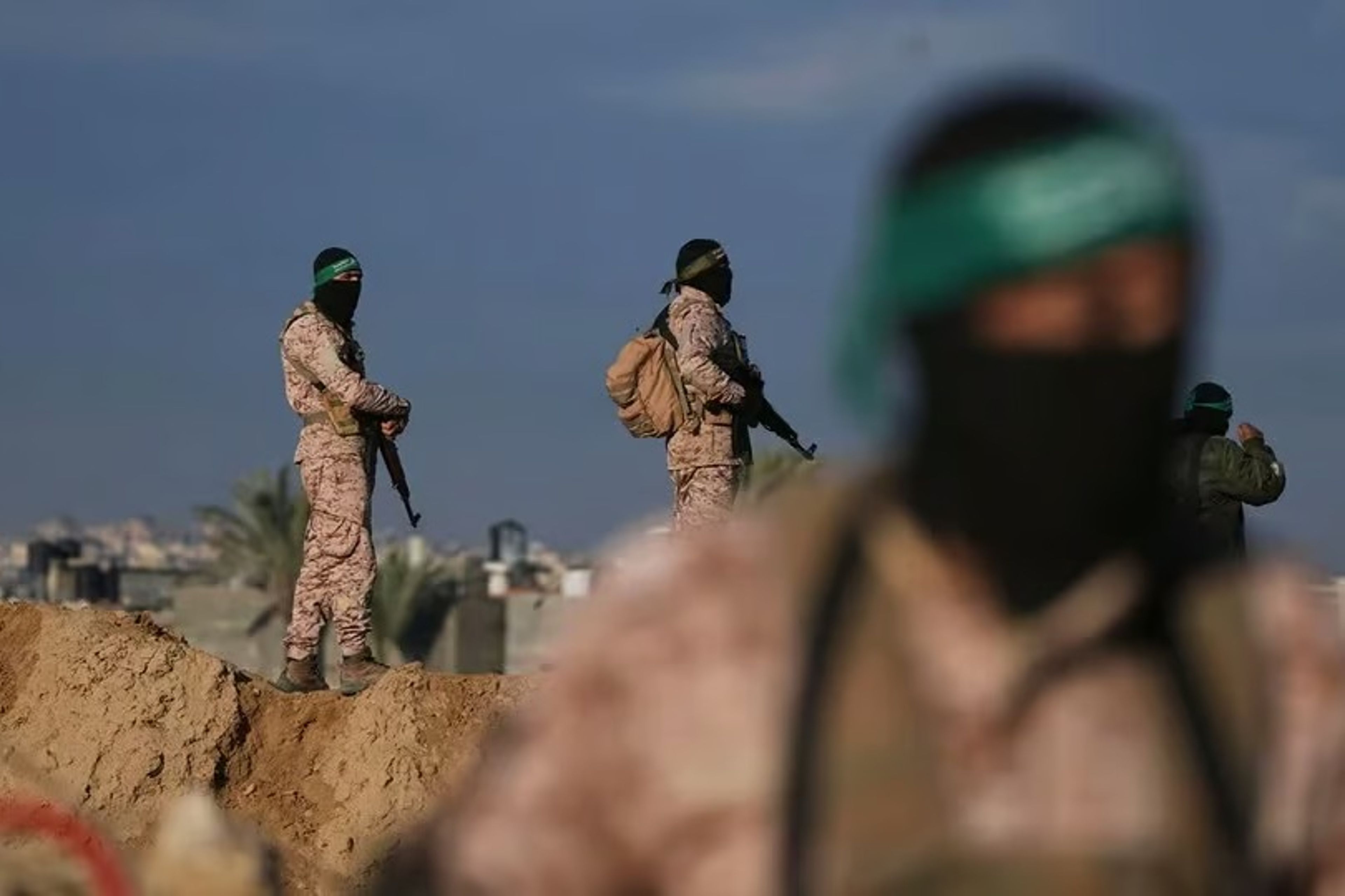 The New Arab: Gazze'de ateşkesin üzerinde asılı duran soru işaretleri ne?