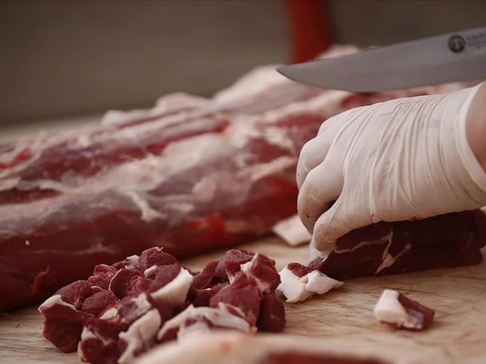 CHP’li belediyeye ait aşevinde at eti skandalı