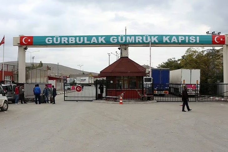 Türkiye-İran sınırında geçişler durduruldu