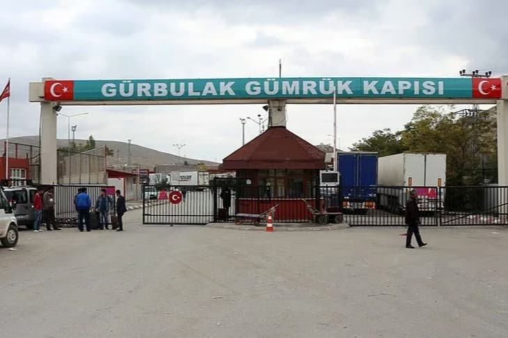 Türkiye-İran sınırında geçişler durduruldu