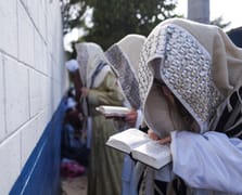 Kolombiya'da Yahudi tarikatına operasyon: 17 çocuk kurtarıldı