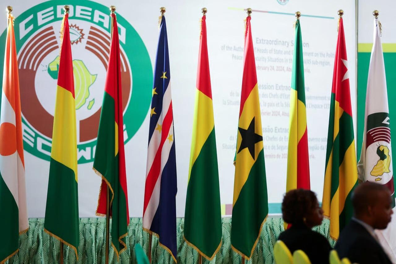 ECOWAS'tan ortak para birimi adımı