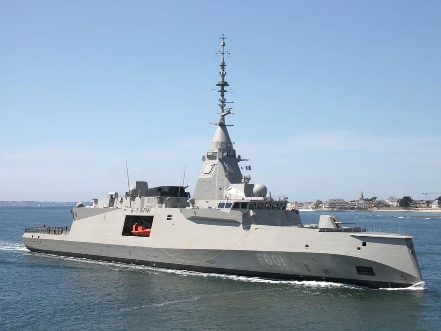 Yunanistan, GKRY'ye 2 fırkateyn ve 2 savaş uçağı gönderecek