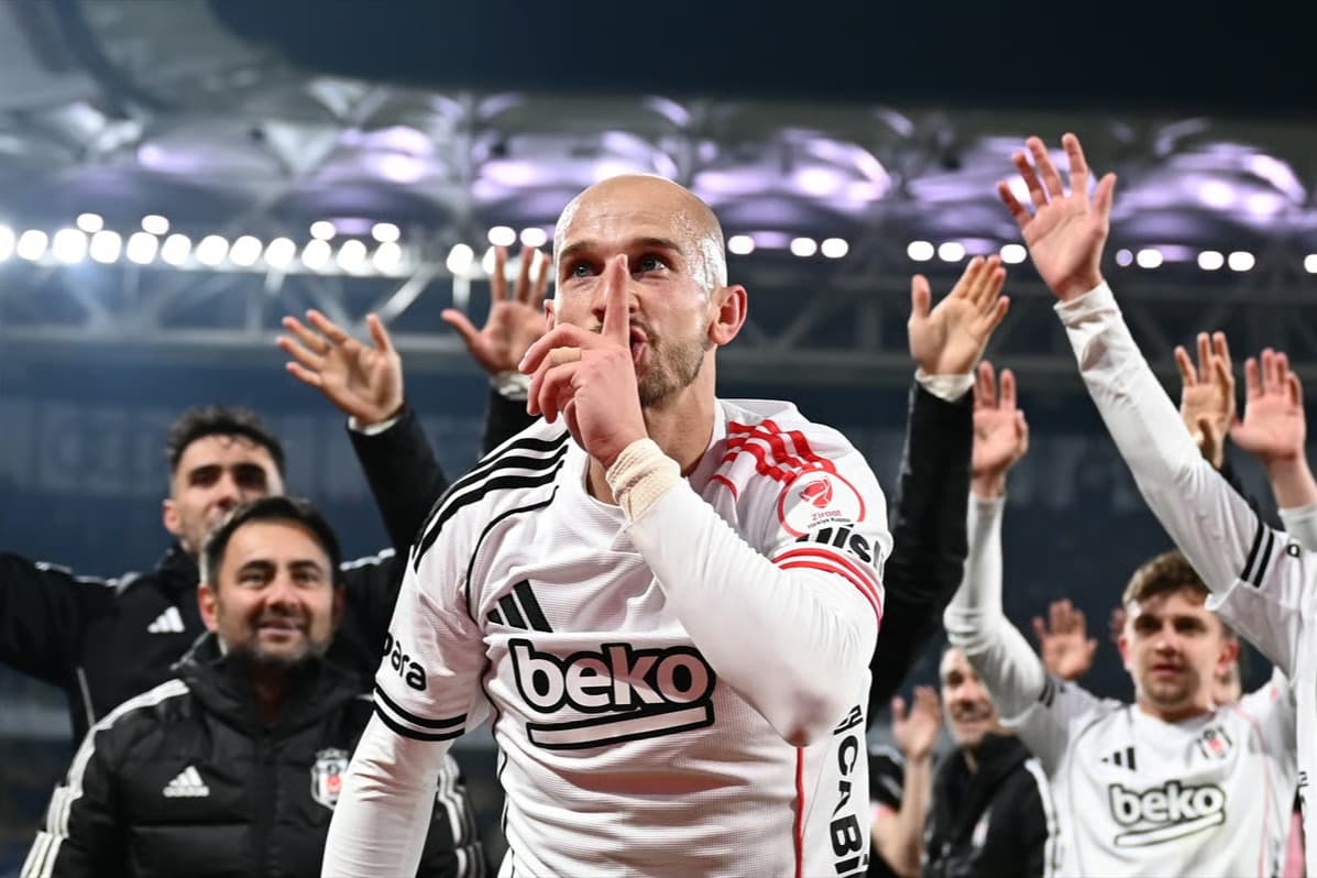Vaclav Cerny sahneye çıktı: Beşiktaş öne geçtiği ilk derbiyi kazandı