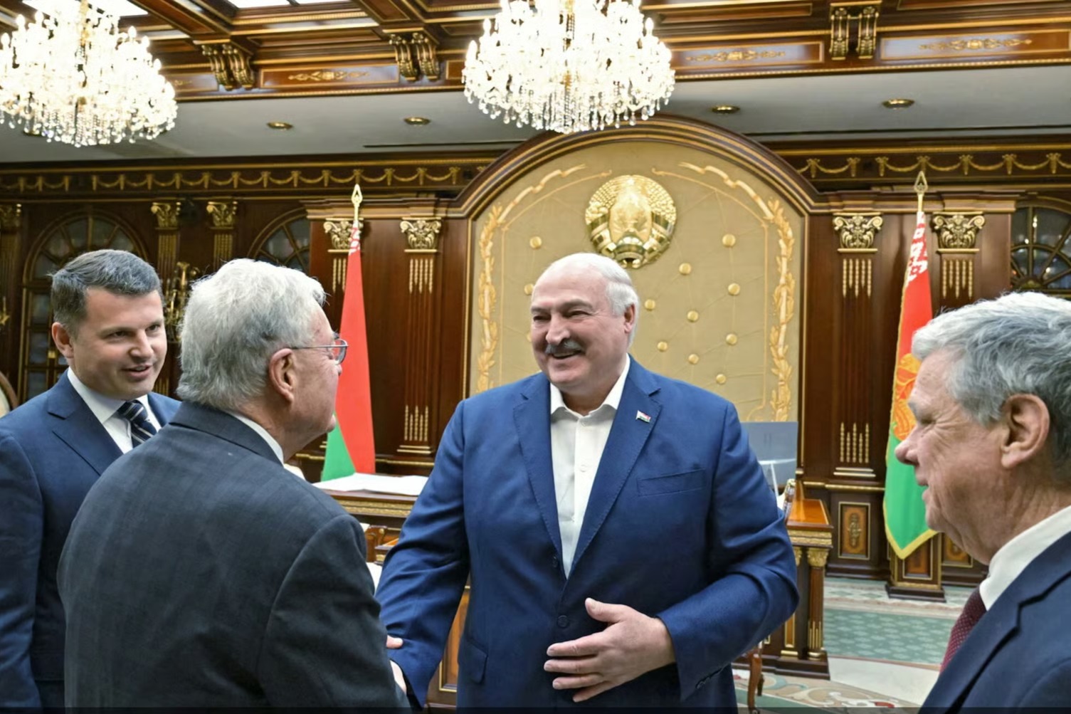 Lukashenko Hosts U.S. Envoy in Rare Meeting