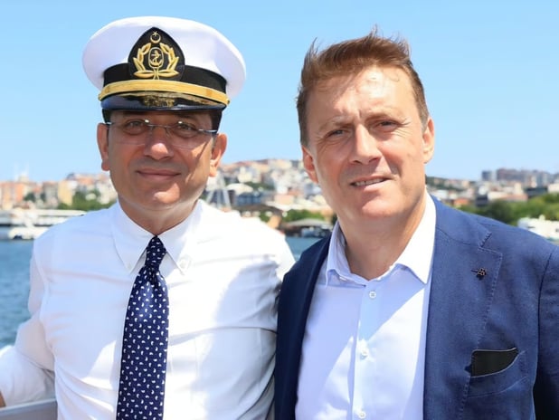 İmamoğlu, Murat Gülibrahimoğlu'nu  ihya etmiş: Firardayken bile ihale kazandı