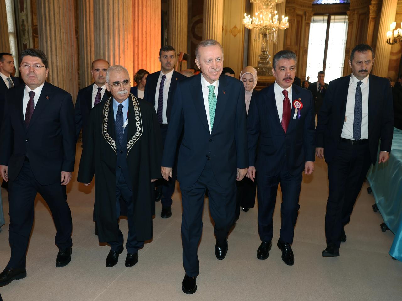 Yeni anayasa geliyor: Toplantıda kimler olacak?