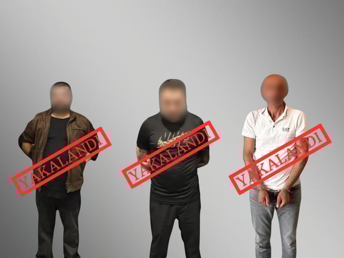 Kırmızı bültenle aranan 3 kişi Türkiye'ye getirildi