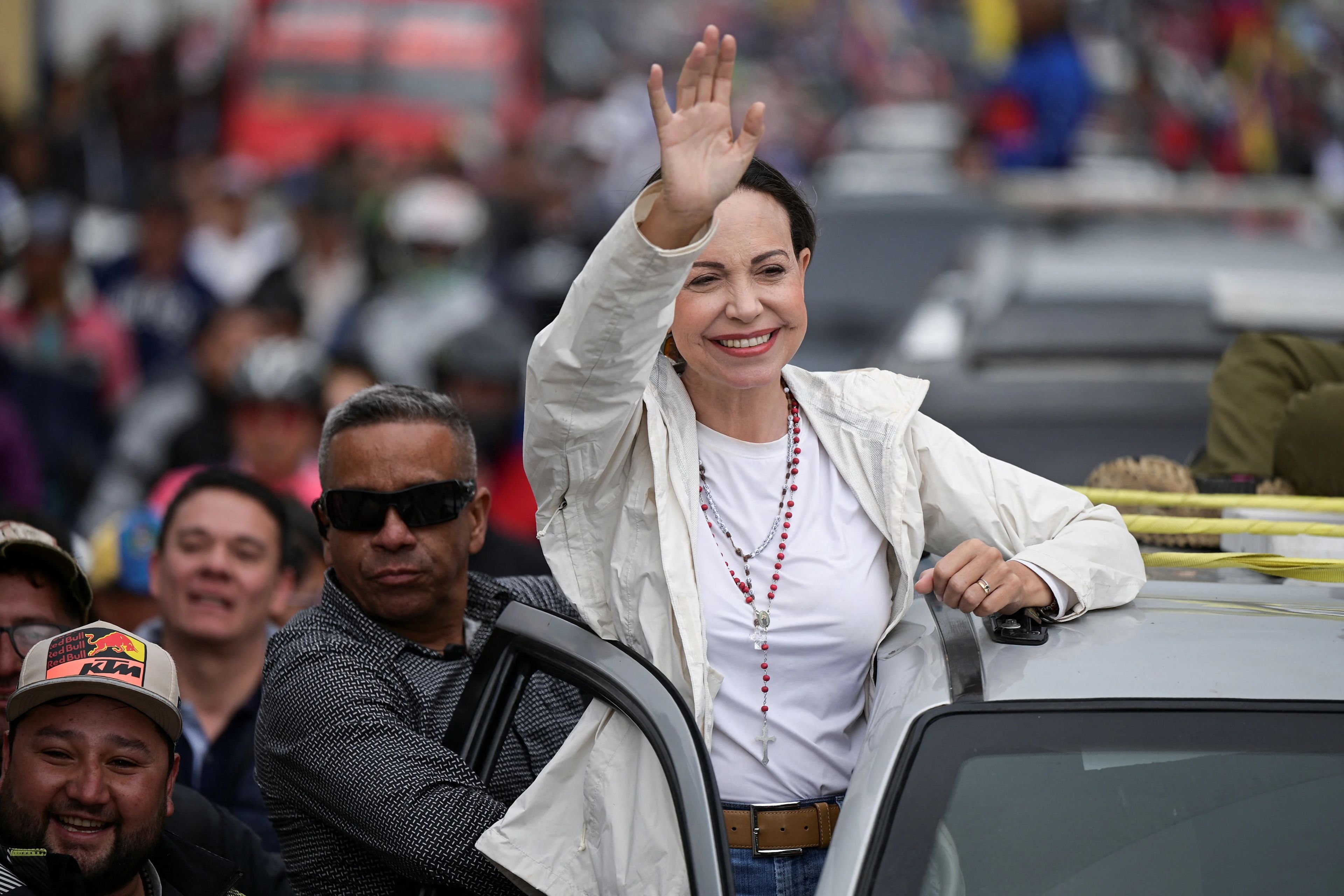 Venezuela muhalefet lideri Machado orduya ve halka geçiş süreci çağrısı yaptı