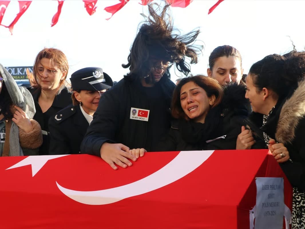 Türkiye şehitlerini uğurluyor