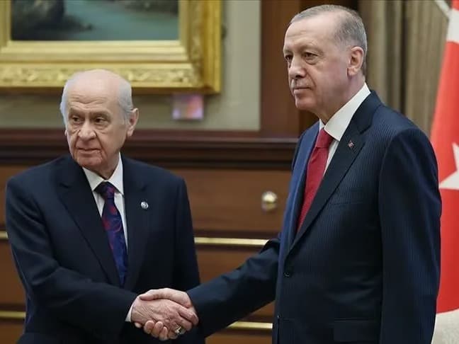 Devlet Bahçeli'den Erdoğan'a tam destek