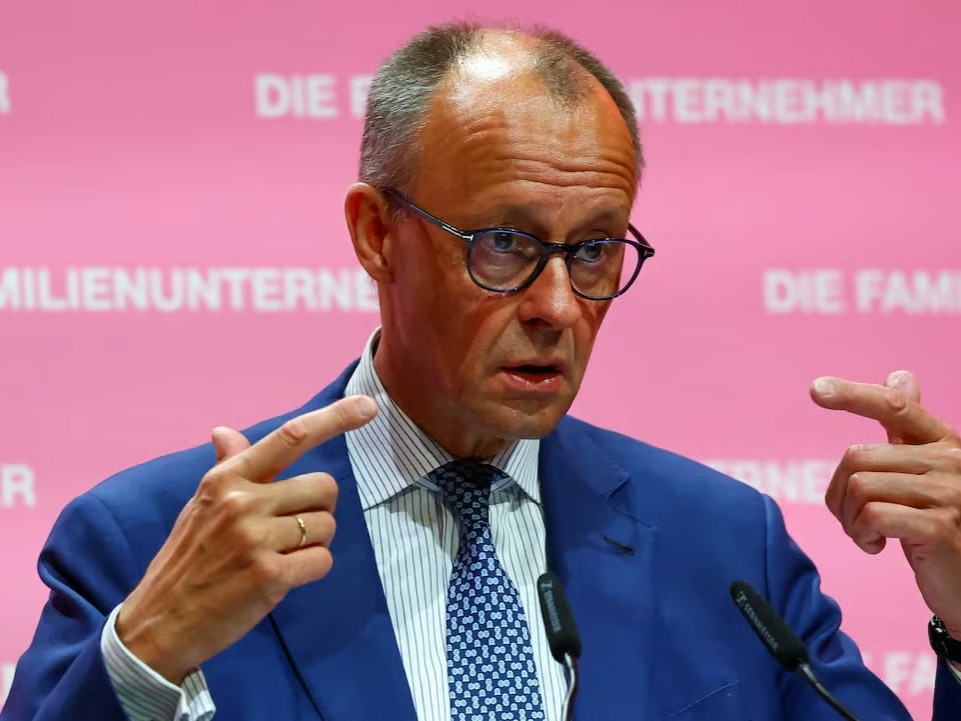 Merz Warns U.S. Lawmakers on Russia’s Military Build-Up