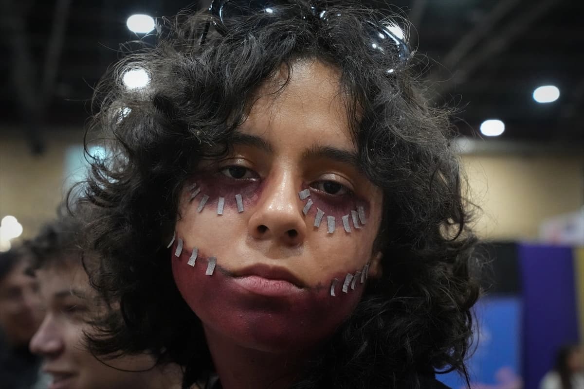 Kolombiya'daki cosplay etkinliği renkli anlara sahne oldu