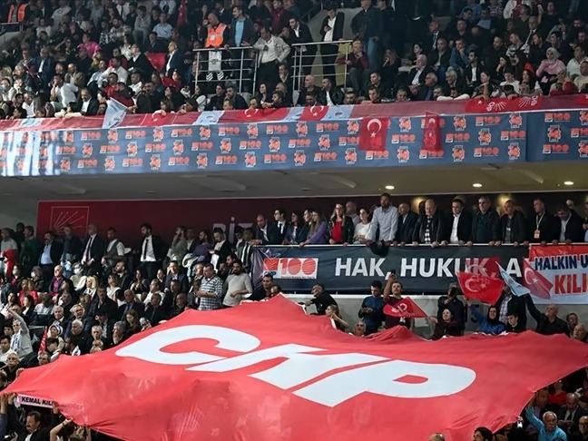 Yeni hizipler ve kaybolan İmamoğlu rüzgârı