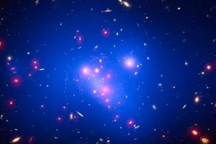 Evrenin sonu “Büyük Çöküş”ü işaret ediyor