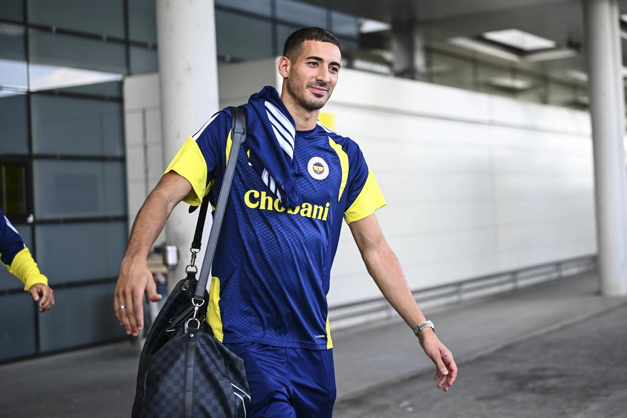 Fenerbahçe'den Mert Müldür sakatlık açıklaması