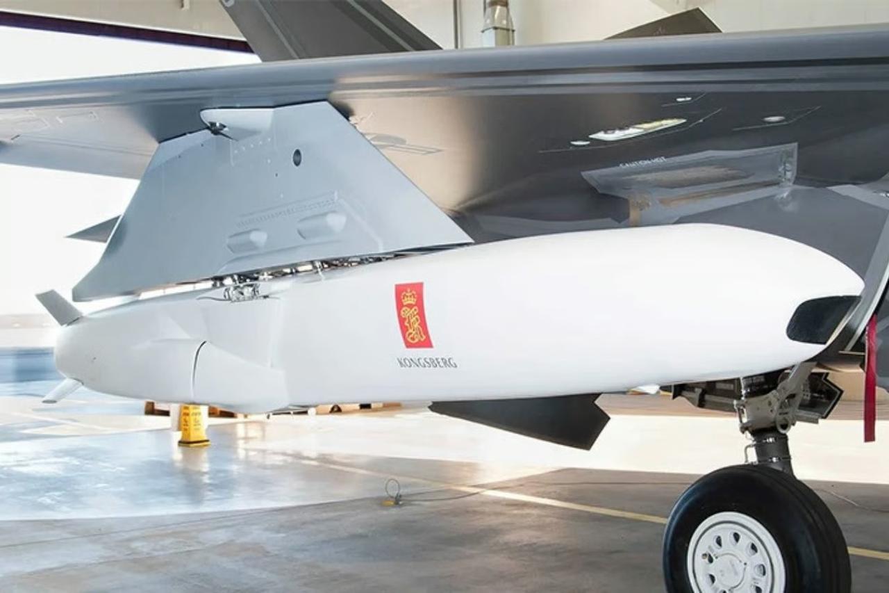 Japonya F-35A için JSM füzeleri aldı