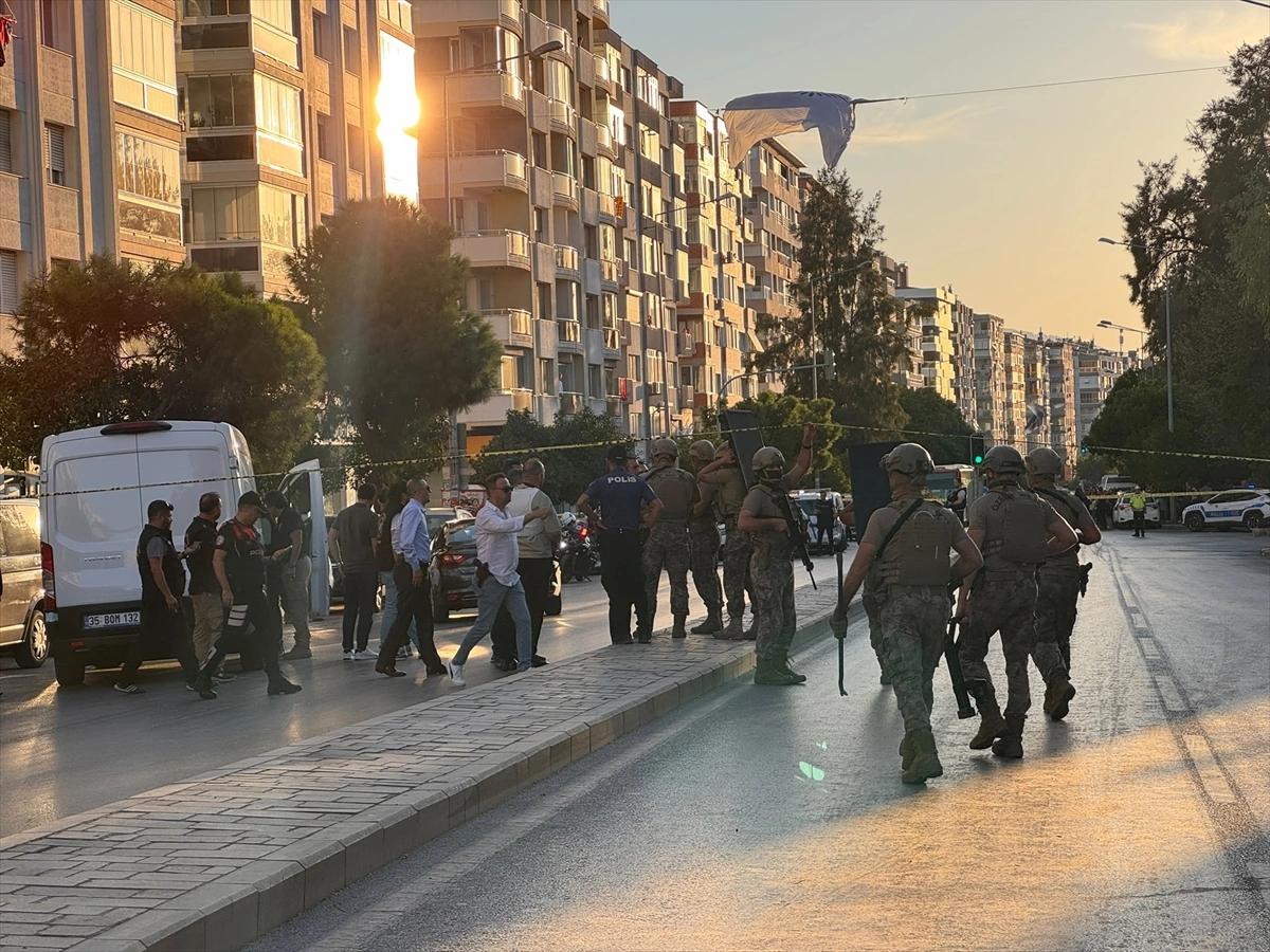 İzmir'de bankada rehin alarmı! Çok sayıda ekip yönlendirildi