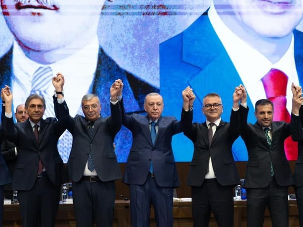 Seydişehir ve Emirgazi Belediye Başkanları AK Parti'ye katıldı