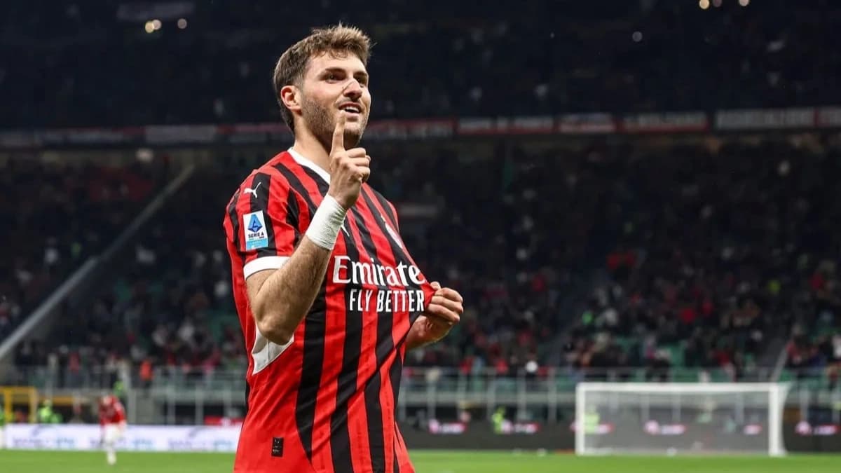 Süper Lig kulüplerinin peşinde olduğu futbolcu tercihini yaptı