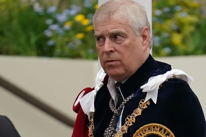 Epstein'den ifşa olan Prens Kraliyet konutunu boşalttı