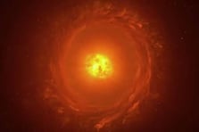 Evrenin en büyük yıldızlardan biri patlamanın eşiğinde