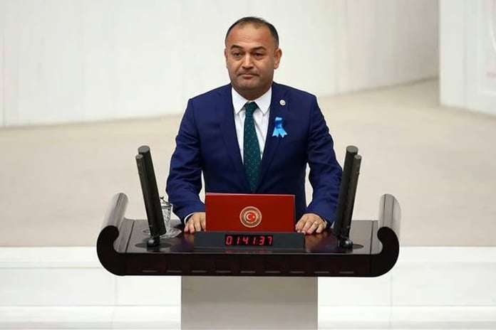 "Ekrem Başkanın talimatı var" diyerek rüşvet istediler