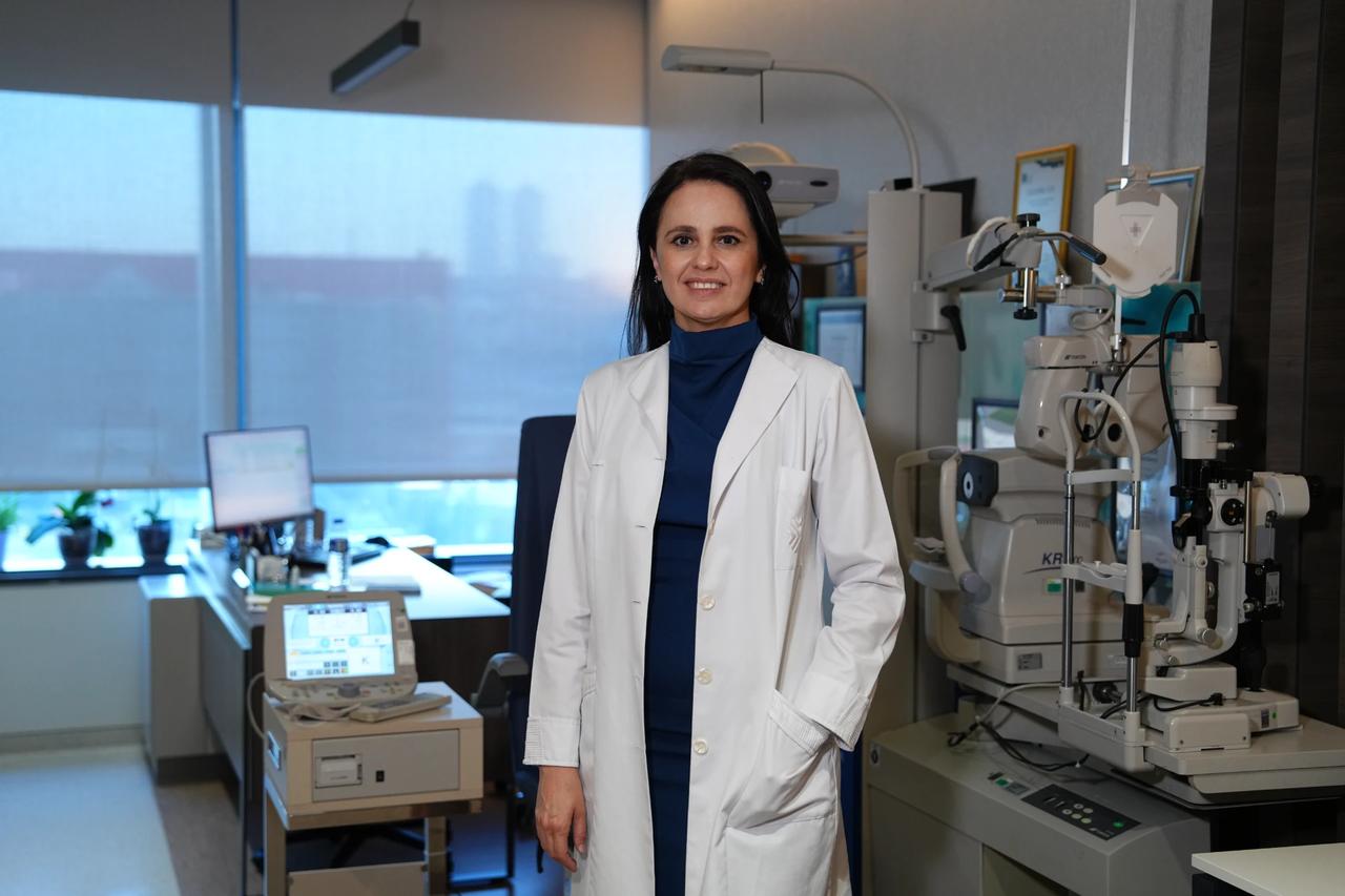 Göz Hastalıkları Uzmanı Doç Dr Şenay Aşık