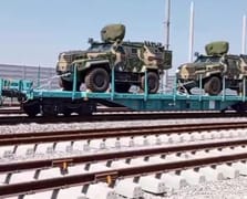 Marmaray'da görenleri şaşırtan manzara: Avrupa'ya giden zırhlı araçlar tüp geçitten geçti