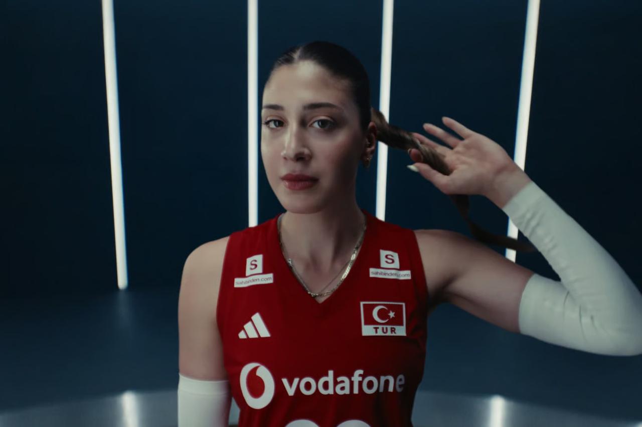 Mercedes-Benz’den Filenin Sultanları’na yeni sezon desteği