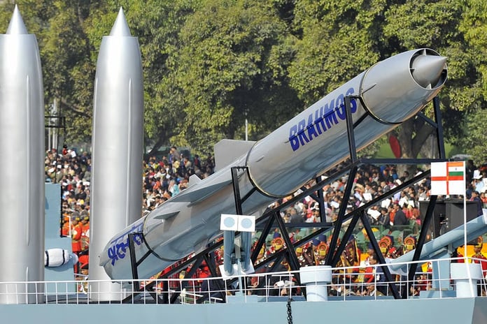 Hindistan ve Filipinler, Çin etkisine karşı ortak savunma üretim programı başlattı